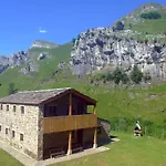 Holiday home Hayucas San Roque de Riomiera
