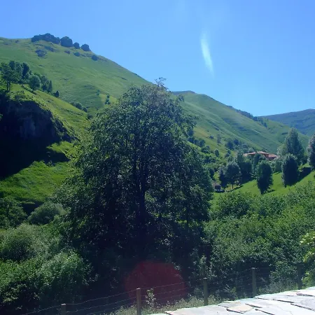 Hayucas Nyaraló San Roque de Ríomiera